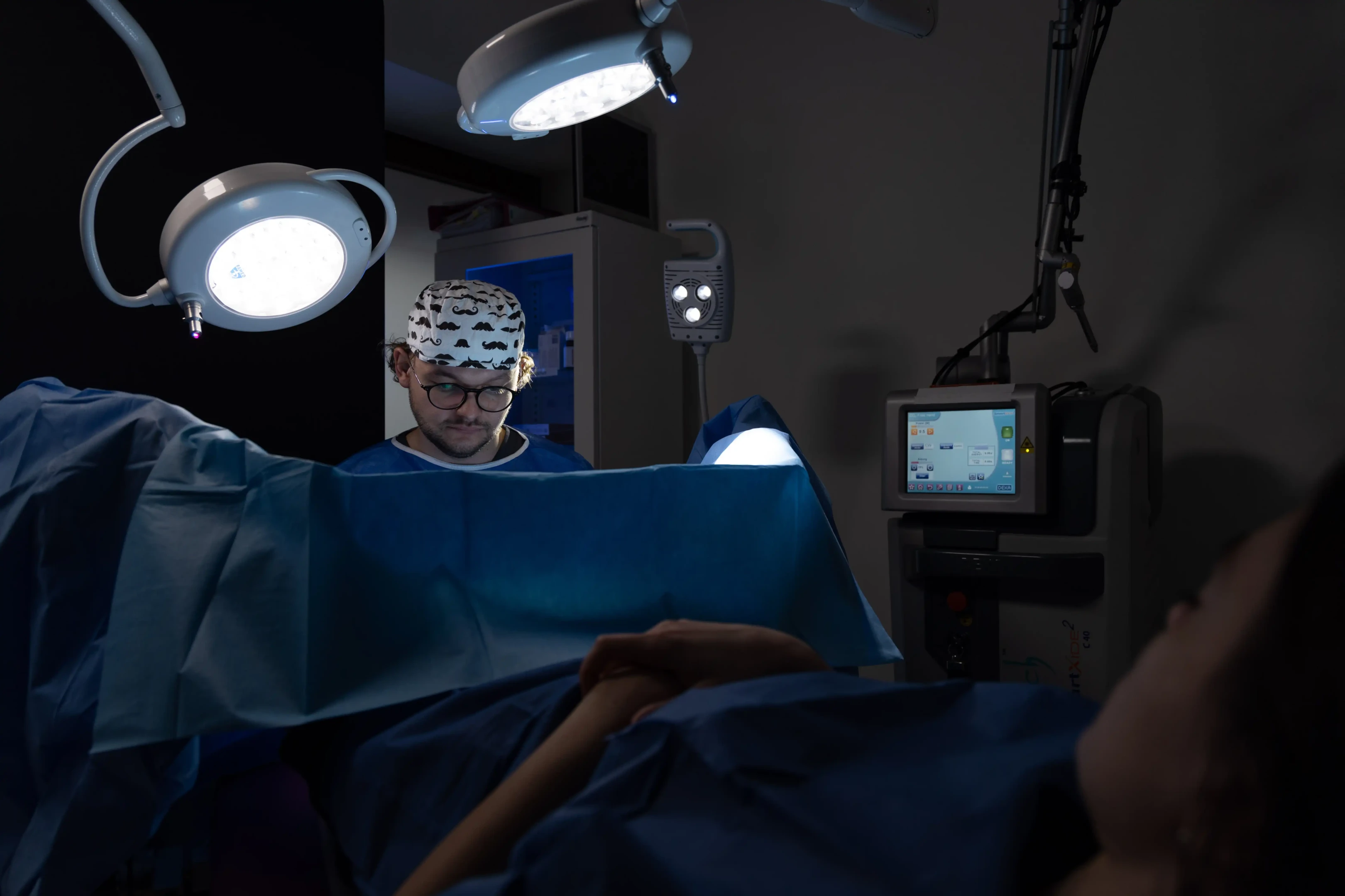 Laserowe odmładzanie pochwy Łódź Dr Lisiecki Labioplastyka Laserowe odmładzanie pochwy Łódź